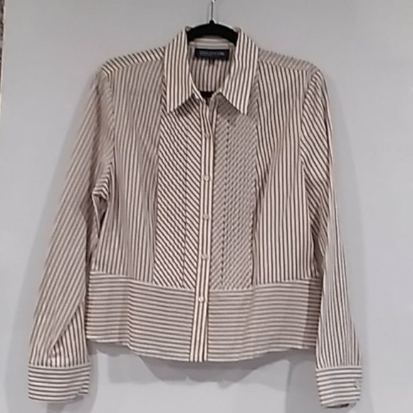 EXPRESS Womens Black Lace and Cream Semi Sheer Blouse Size - Picture 1 of 9